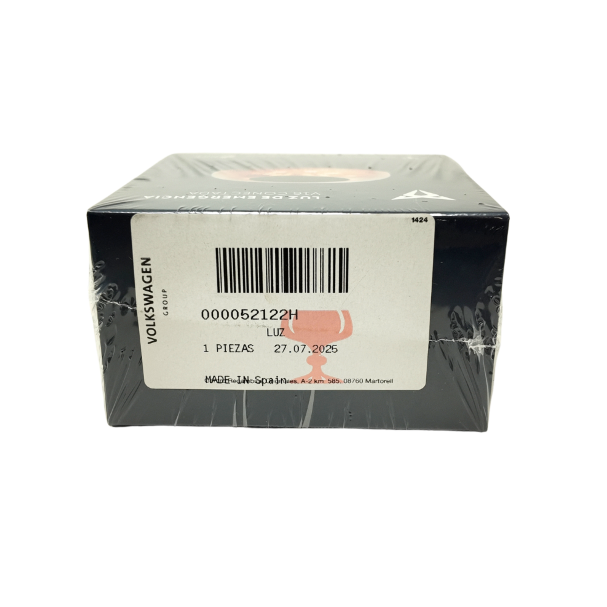 Luz de emergencia V16 CUPRA con protección IP54 y funcionamiento de -10 °C a +50 °C.