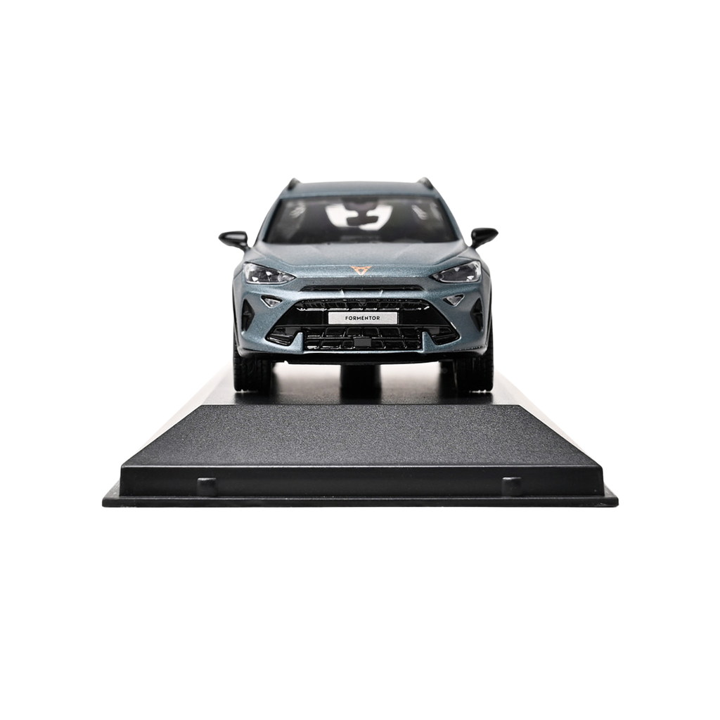 Modelo a escala 1:43 del CUPRA Formentor para coleccionismo y decoración.