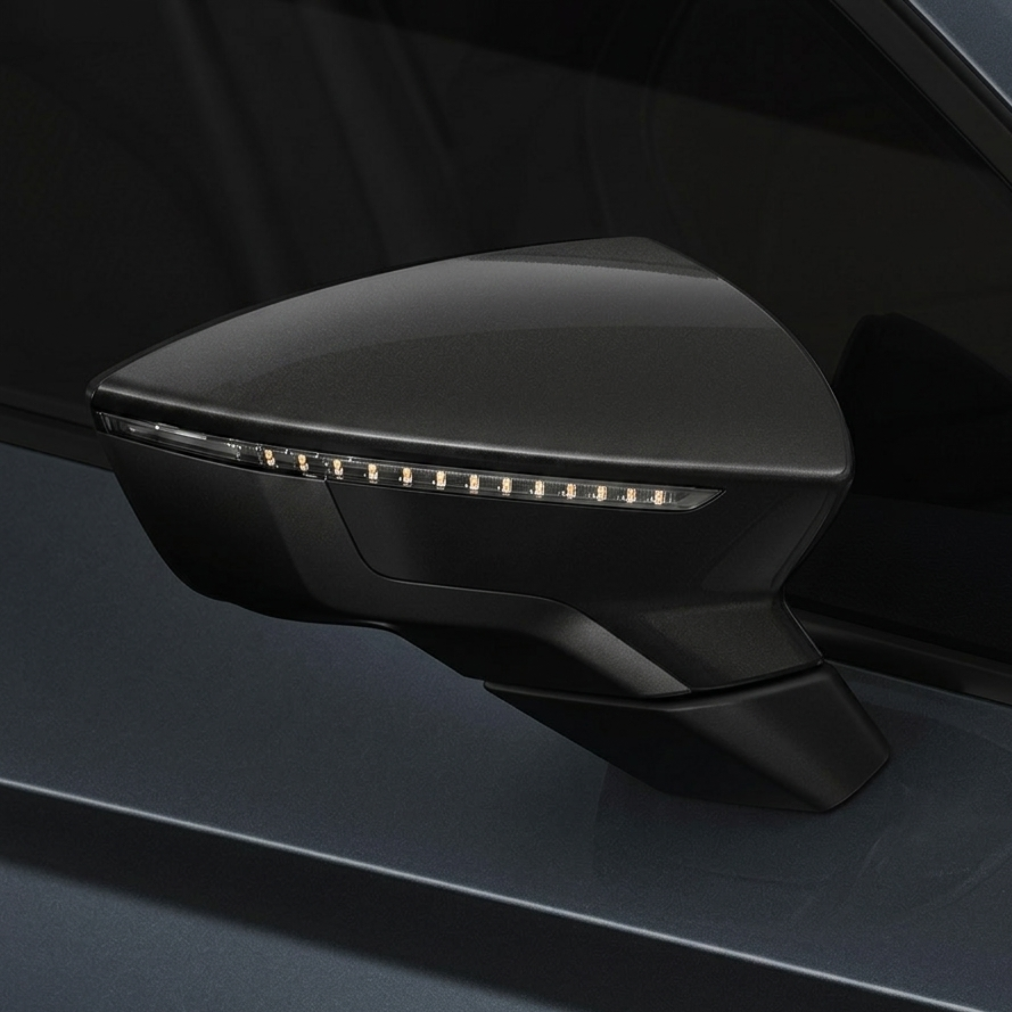 Carcasa decorativa espejo retrovisor en fibra de carbono | SEAT/CUPRA (6F4072530)