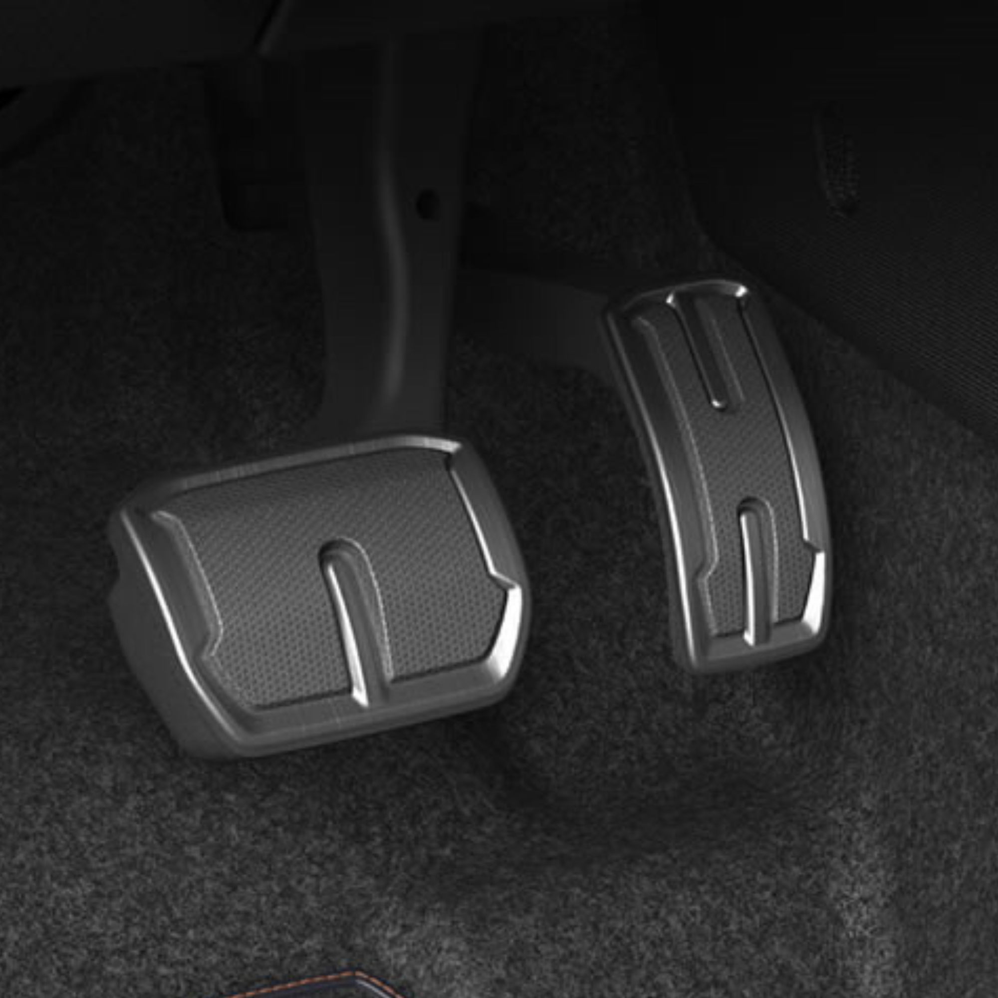 Juego de pedales deportivos CUPRA Dark Aluminium montados en un vehículo automático.