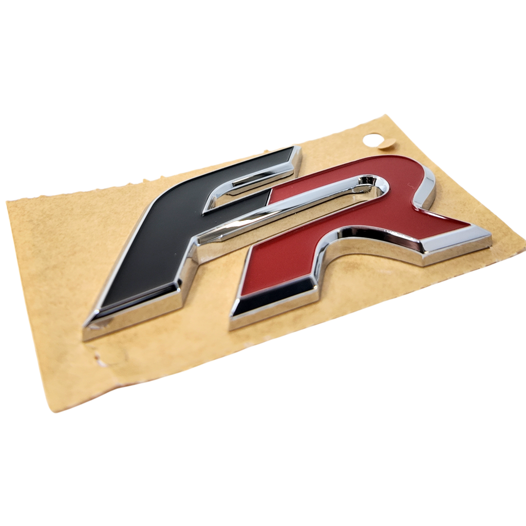 Logo SEAT FR portón trasero | diseño Fórmula Racing, cromo rojo/negro (5F0853670KTP)