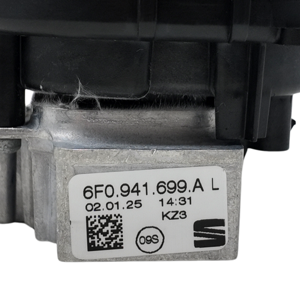 Luz Antiniebla Delantera LED Original CUPRA León y SEAT Arona (6F0941699A/6F0941700A)
