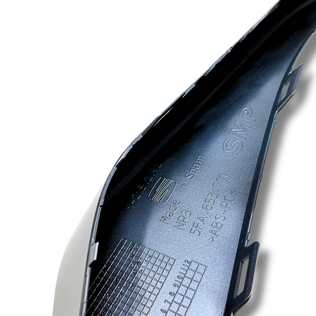 Moldura frontal SEAT León KL Izquierda/ derecha (5FA85371167E/5FA85371267E)
