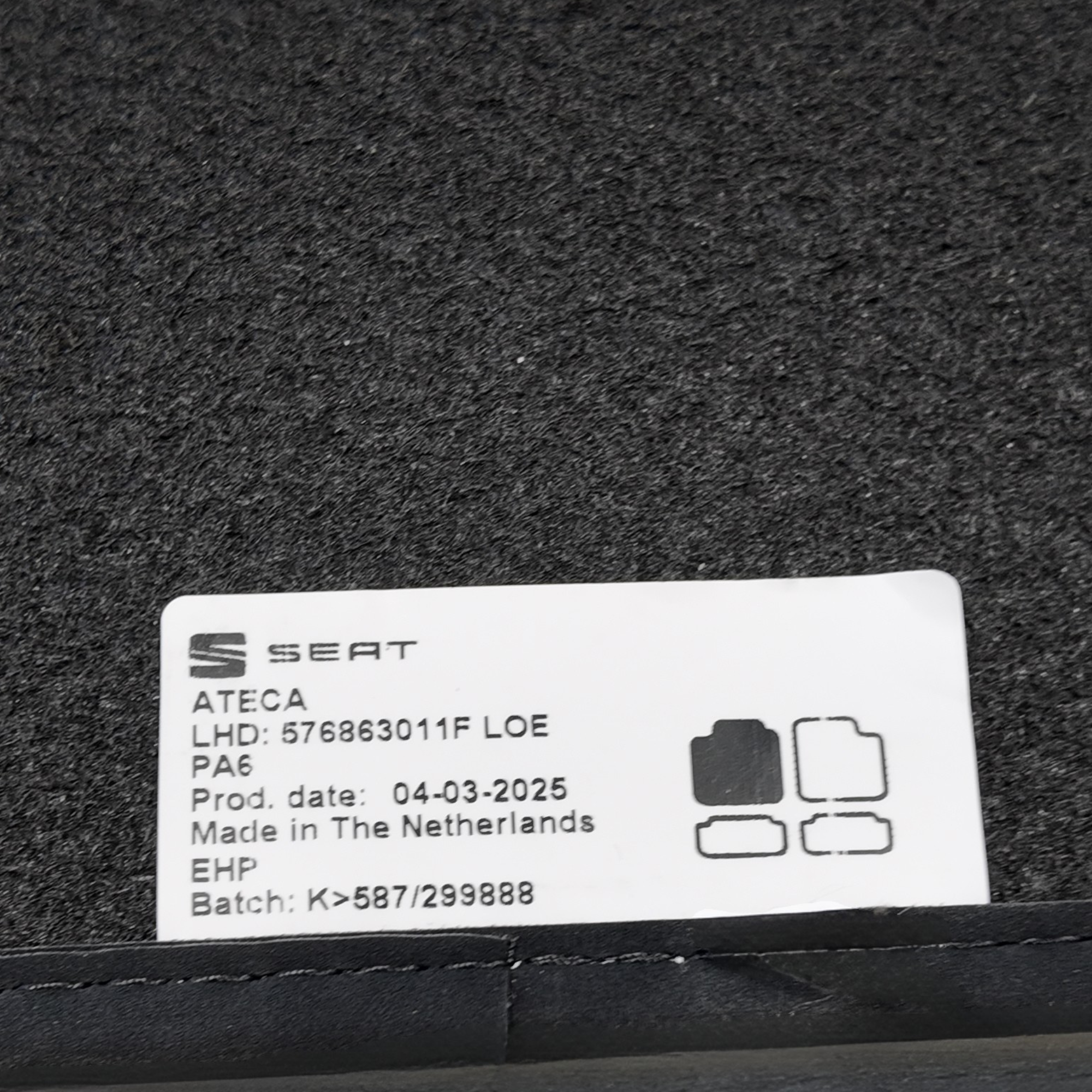 Puntos de anclaje originales de la alfombrilla para Seat Ateca.
