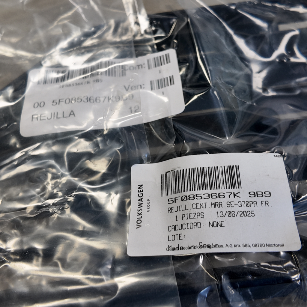 Rejilla central SEAT León FR 2019 5F0853667K9B9