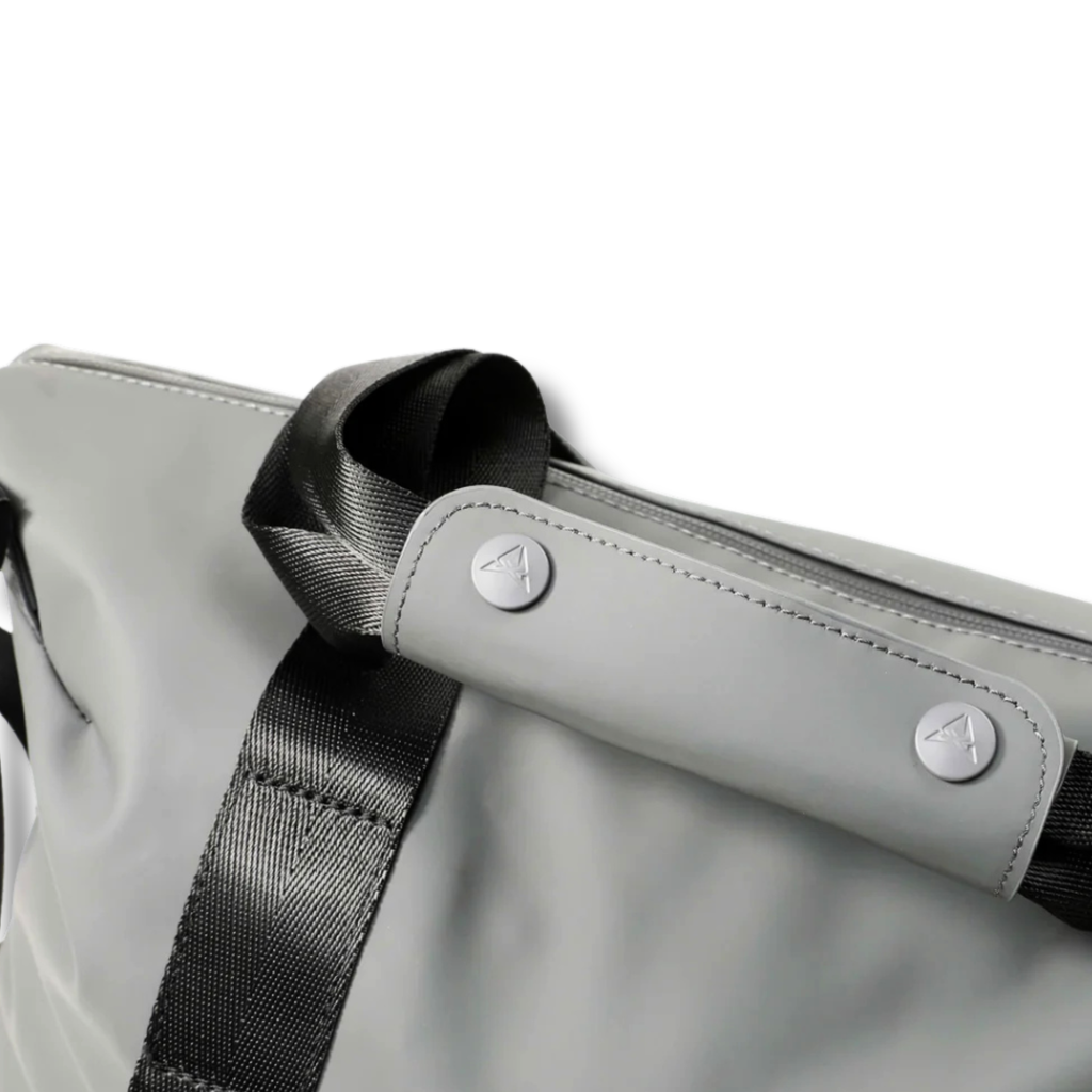 Bolsa deportiva pequeña CUPRA | Duffel gris unisex, compacta, bolsillo lateral (6H1087317E)